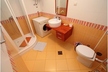 Частен дом Petrovac 5